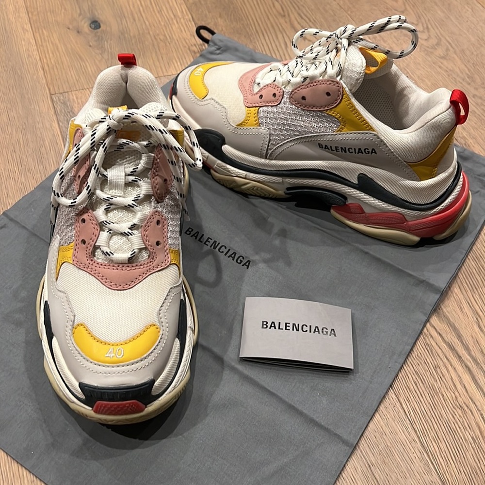 🔹BALENCIAGA TRIPLE S TRAINERS - Picture 4 of 16